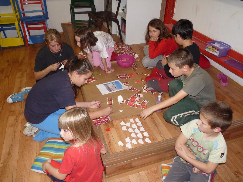 Pevnost Boyard z čajových obalů - červení